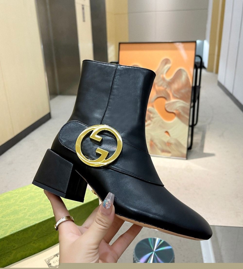 G*u*i boots